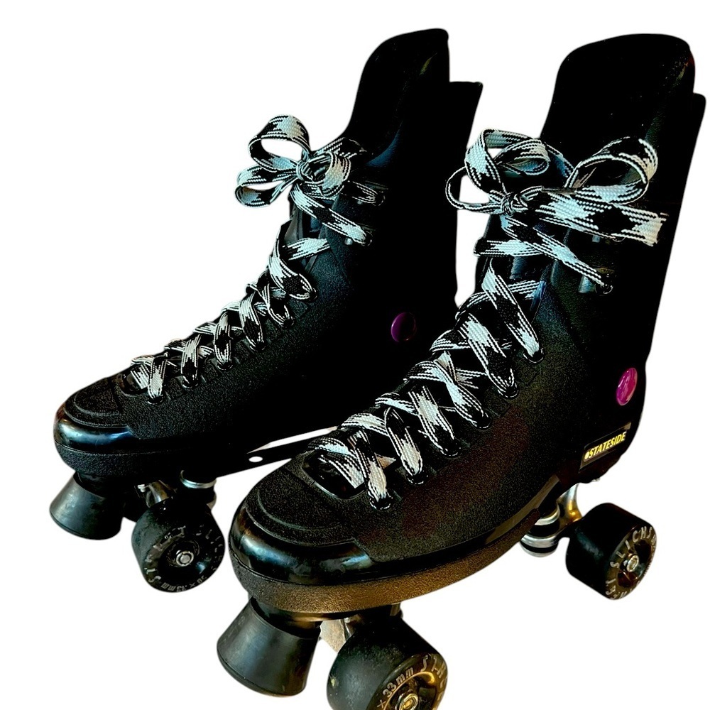 Black Roller Skates with Purple Accents Size 8 - Picture 9 of 15
